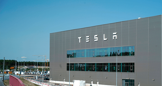 Tesla: Bahnshuttle zur Fabrik in Grünheide geplant