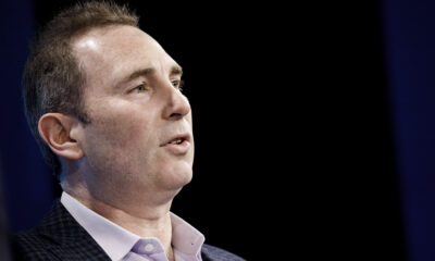 Amazon: Andy Jassy investiert und räumt auf