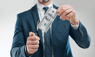 Hör auf, dein Geld zu verbrennen!